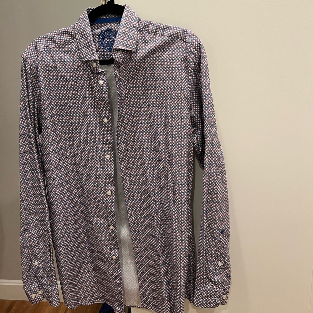 MAN’s Shirt
